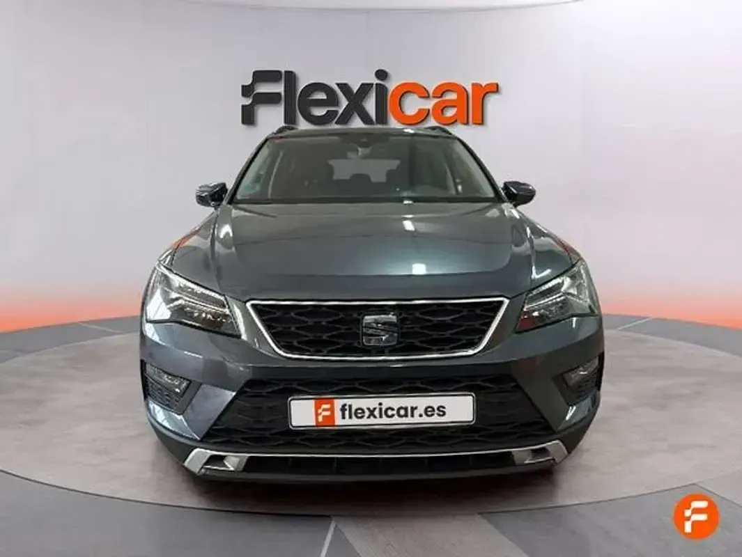 Usado Seat Ateca Style 116 CV (85 kW) 2018 Gris SUV