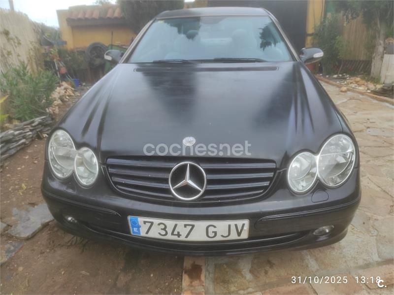 Negro Usado 2003 Mercedes CLK270 Avantgarde Coupe | 4800 € (Precio justo) - Imagen 1/4