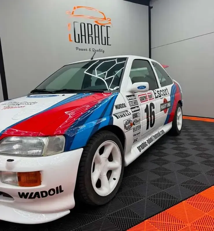 Usado Ford Escort 226 CV (166 kW) 1995 Blanco Utilitario