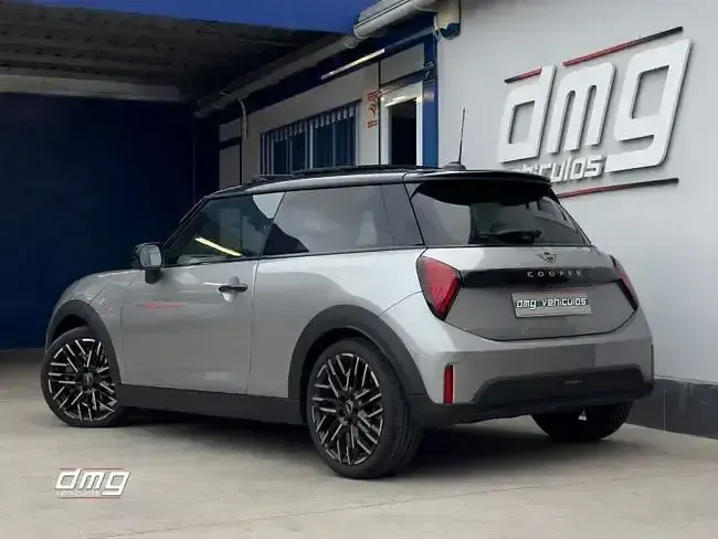Usado Mini Cooper S 204 CV (150 kW) 2024 Gris / plata Utilitario