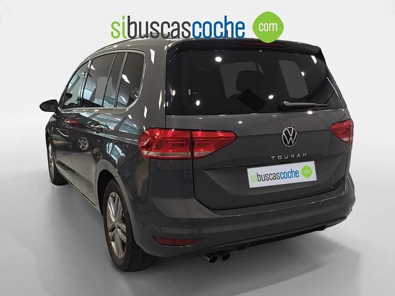 Usado VW Touran 150 CV (110 kW) 2025 Gris/plata Monovolumen