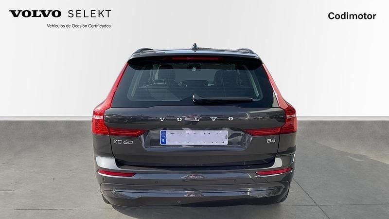 Usado Volvo XC60 Core 197 CV (144 kW) 2024 Gris SUV