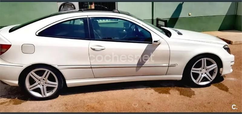 Usado Mercedes CLC220 150 CV (110 kW) 2008 Blanco Coupe