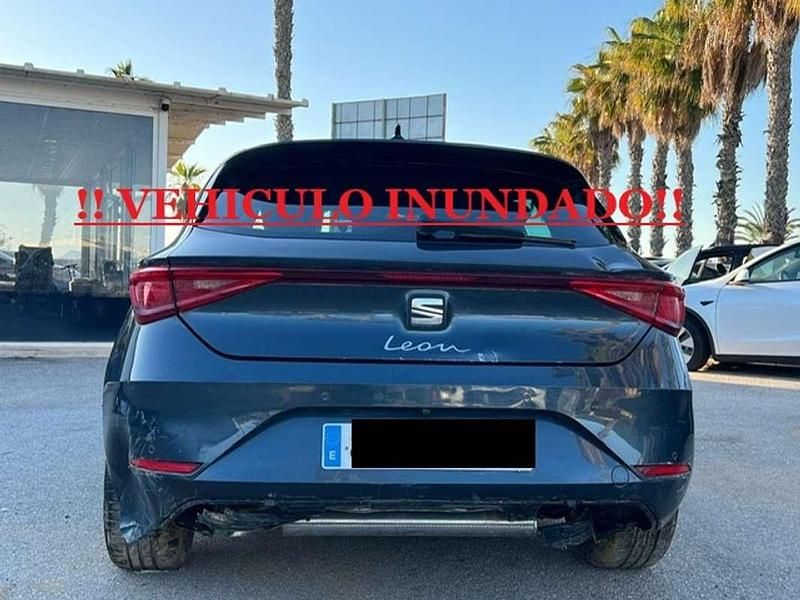 Gris Usado 2024 Seat Leon ST Style Familiar | 5500 € - Imagen 1/4