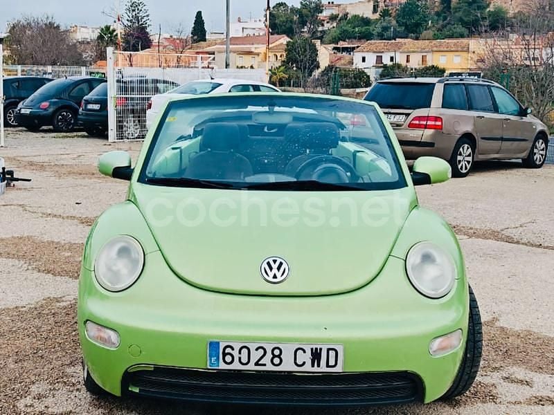 Usado VW New Beetle Cabriolet 102 CV (75 kW) 2004 Verde Descapotable