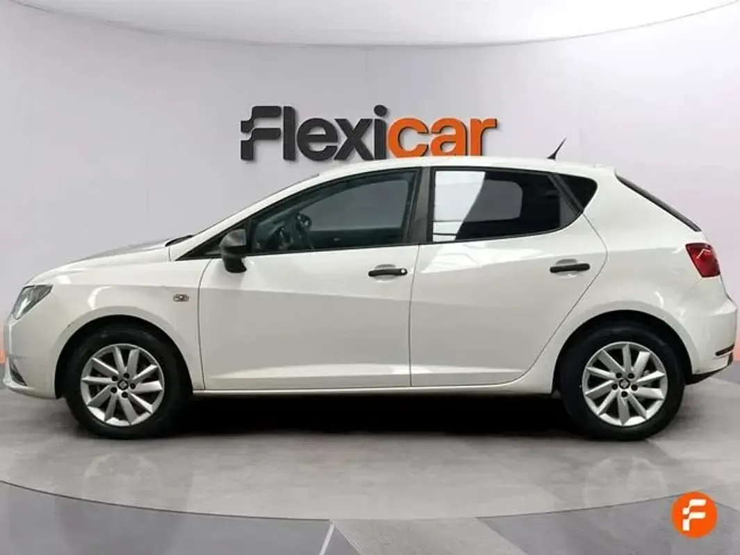Usado Seat Ibiza Style 90 CV (66 kW) 2017 Blanco Utilitario