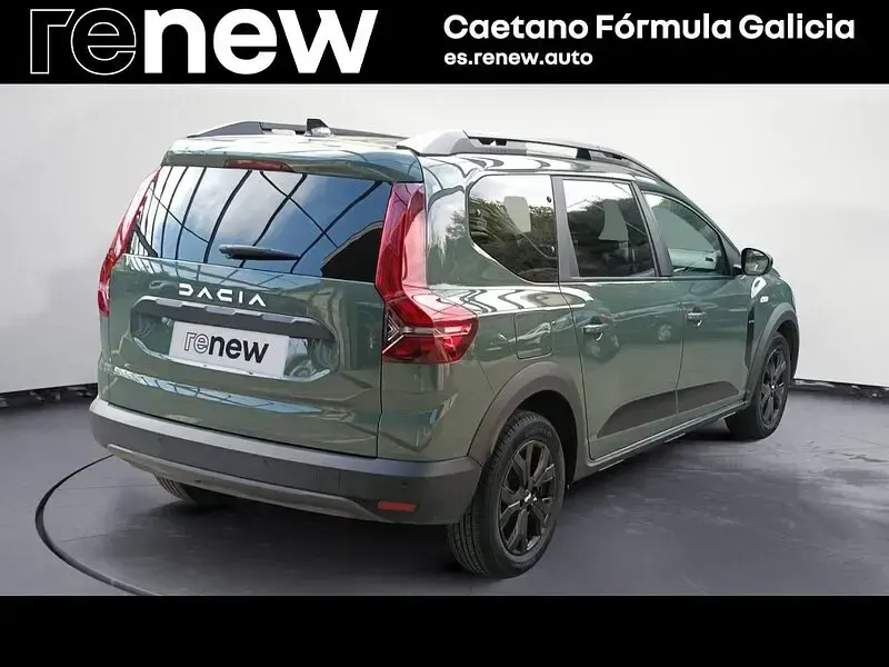 Usado Dacia Jogger Extreme 100 CV (73 kW) 2023 Verde Monovolumen