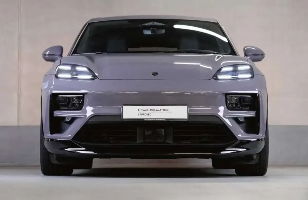 Usado Porsche Macan Turbo 469 kW (639 CV) 2024 Burdeos SUV