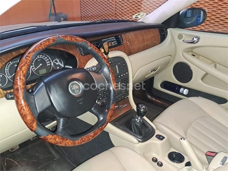 Usado Jaguar X-type Classic 130 CV (95 kW) 2006 Verde Berlina