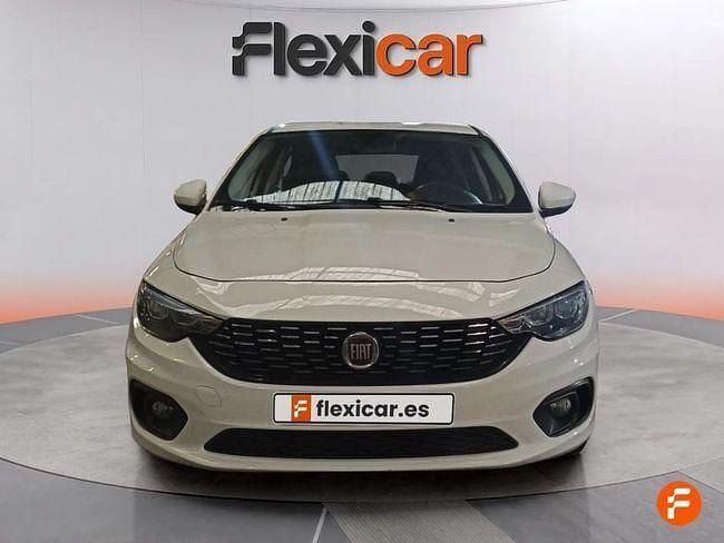 Usado Fiat Tipo Cross 95 CV (69 kW) 2021 Blanco
