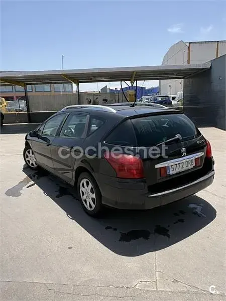 Usado Peugeot 407 110 CV (80 kW) 2005 Negro Familiar