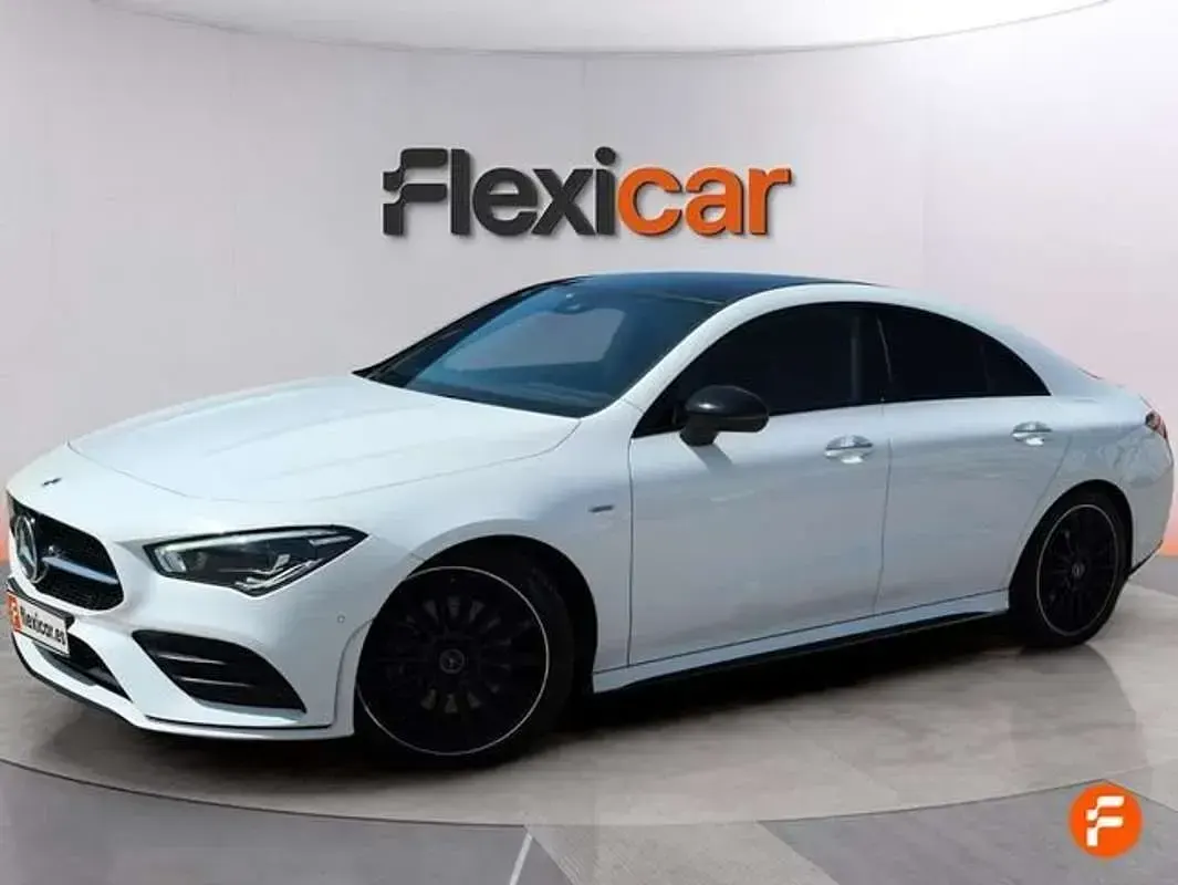 Usado Mercedes CLA200 163 CV (119 kW) 2022 Gris Coupe
