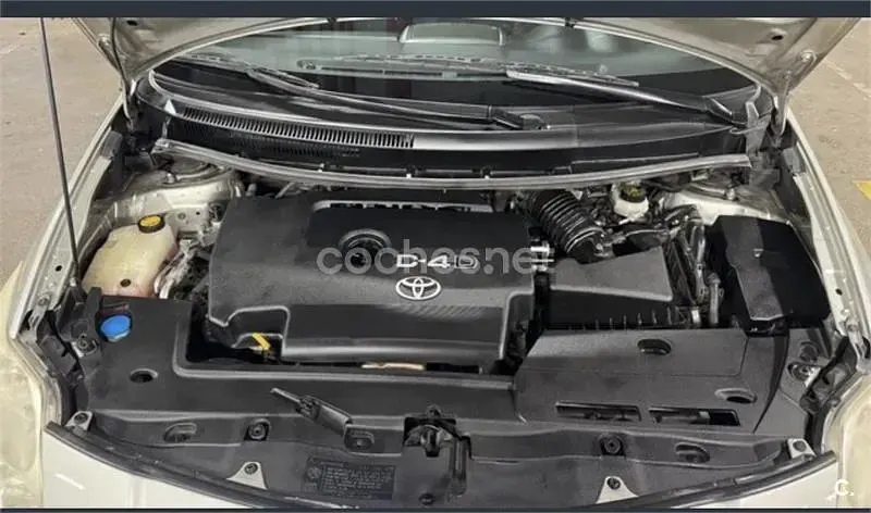 Usado Toyota Auris Luna 126 CV (92 kW) 2009 Gris / plata Utilitario