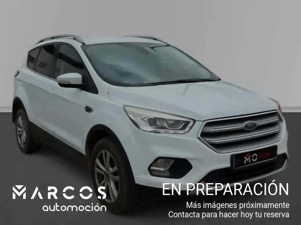 Usado Ford Kuga Titanium 120 CV (88 kW) 2017 SUV