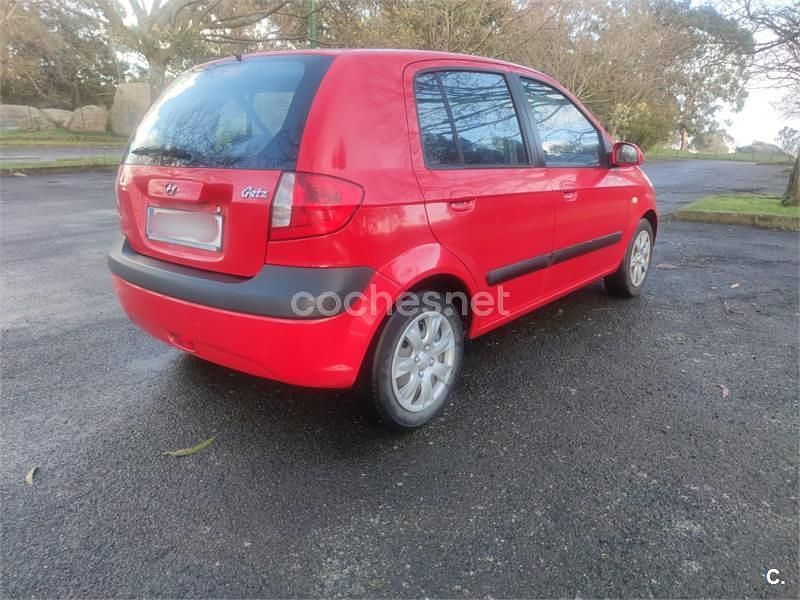 Usado Hyundai Getz SE 97 CV (71 kW) 2007 Rojo Utilitario