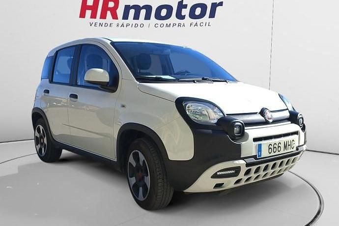 Usado Fiat Panda Cross Cross 69 CV (50 kW) 2023 Utilitario