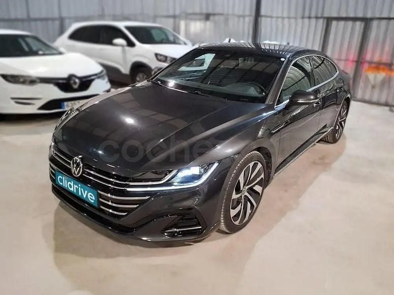 Usado VW Arteon R-line 150 CV (110 kW) 2022 Gris / plata Berlina