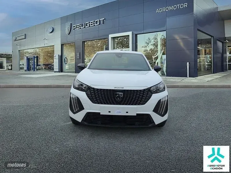 Nuevo Peugeot 2008 Style 102 CV (75 kW) 2026 Blanco SUV