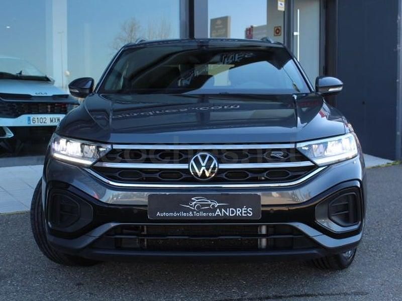 Usado VW T-Roc R-line 150 CV (110 kW) 2022 Gris / plata SUV