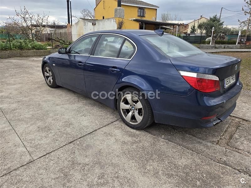 Usado BMW 530 231 CV (169 kW) 2006 Azul Berlina