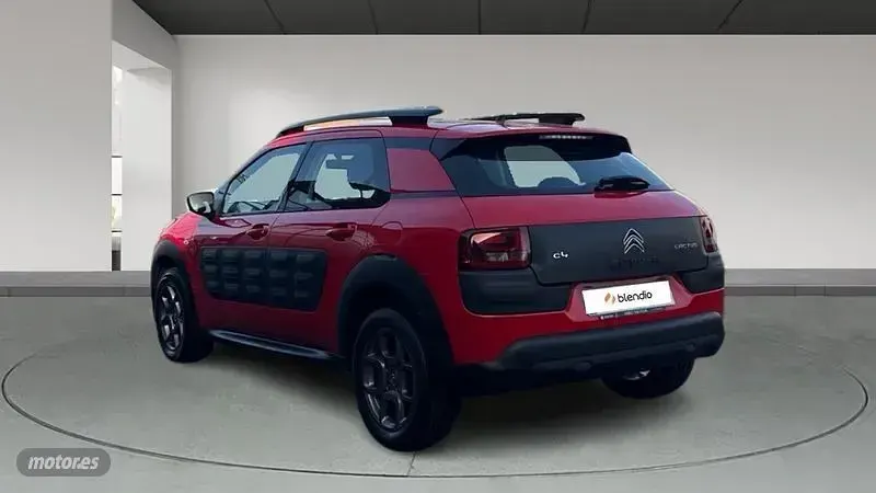 Usado Citroën C4 Feel 82 CV (60 kW) 2015 Rojo SUV