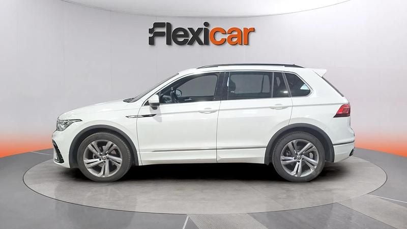 Käytetty VW Tiguan R-line 150 HP (110 kW) 2021 Valkoinen Katumaasturi