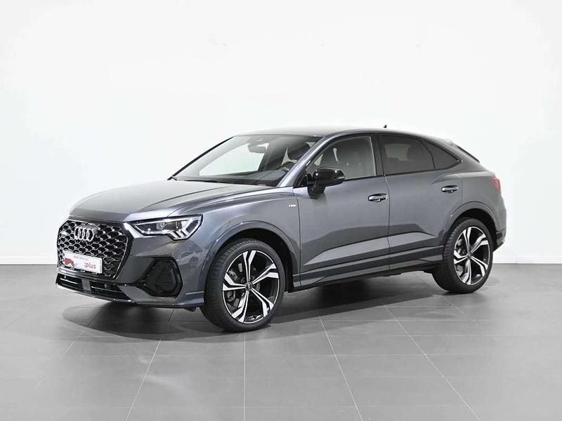 Gris / plata Usado 2021 Audi Q3 Sportback Sport SUV | 42.900 € (Caro) - Imagen 1/4