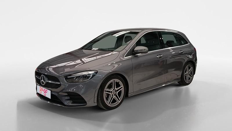 Gris montaña Usado 2024 Mercedes B180 AMG line Monovolumen | 30.900 € (Un poco caro) - Imagen 1/4
