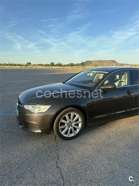 Usado Audi A6 190 CV (139 kW) 2014 Negro Berlina