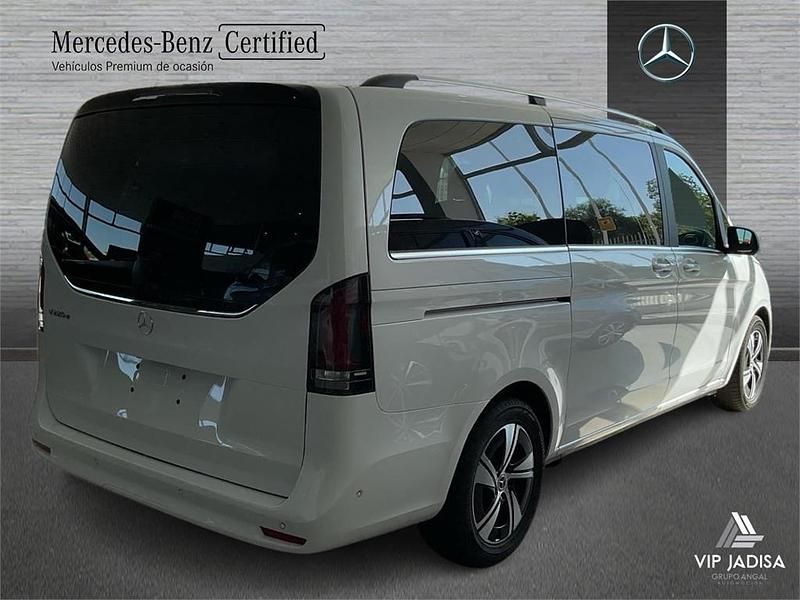 Usado Mercedes V220 Avantgarde 163 CV (119 kW) 2024 Blanco Monovolumen