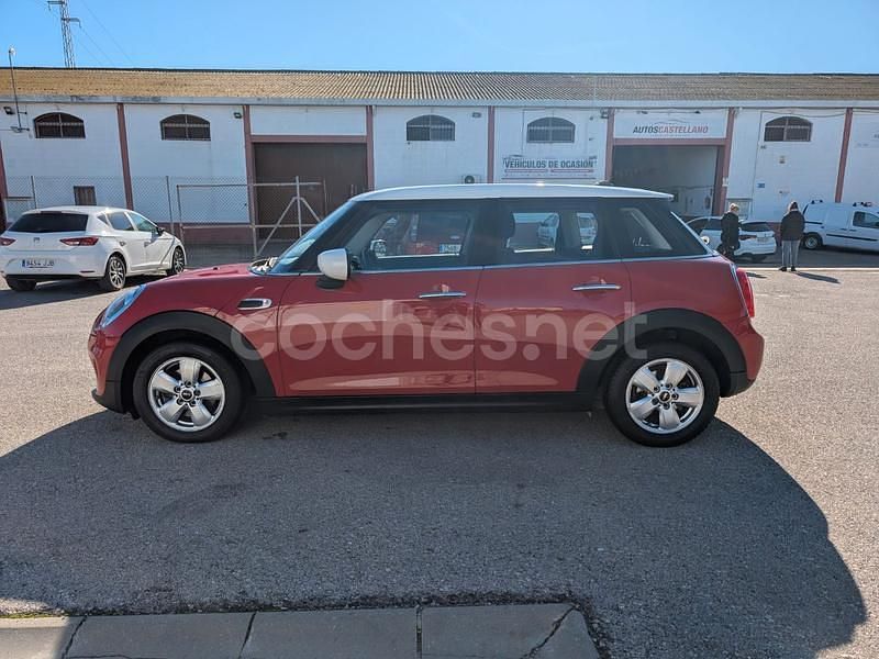 Usado Mini ONE 102 CV (75 kW) 2020 Rojo Utilitario