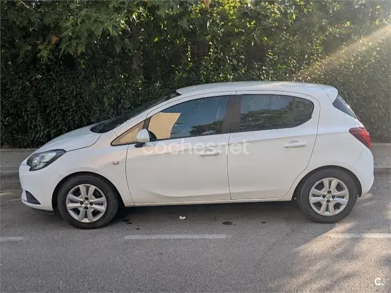 Usado Opel Corsa Selective 95 CV (69 kW) 2016 Blanco Utilitario