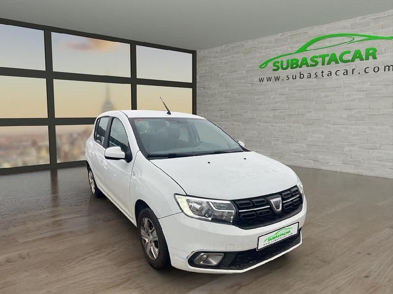 Usado Dacia Sandero Comfort 95 CV (69 kW) 2020 Blanco