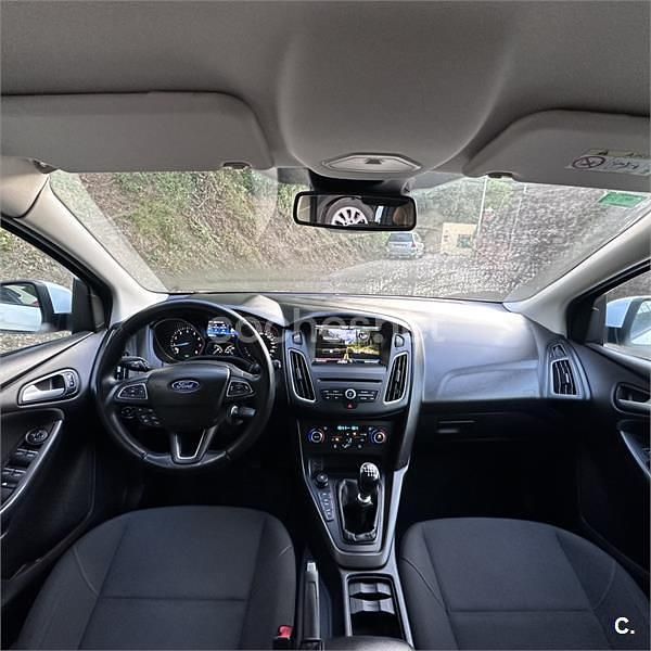 Blanco Usado 2015 Ford Focus Titanium Familiar | 7499 € (Precio justo) - Imagen 1/4