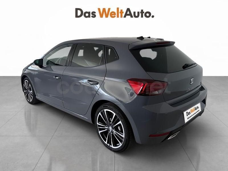 Usado Seat Ibiza FR 150 CV (110 kW) 2024 Gris / plata Utilitario