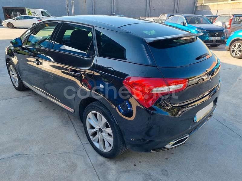Usado DS Automobiles DS5 Style 120 CV (88 kW) 2016 Negro Utilitario