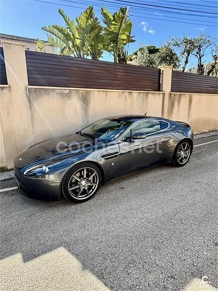 Usado Aston Martin Vantage 380 CV (279 kW) 2007 Gris / plata Coupe