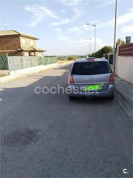Usado Opel Zafira Cosmo 120 CV (88 kW) 2007 Azul Monovolumen