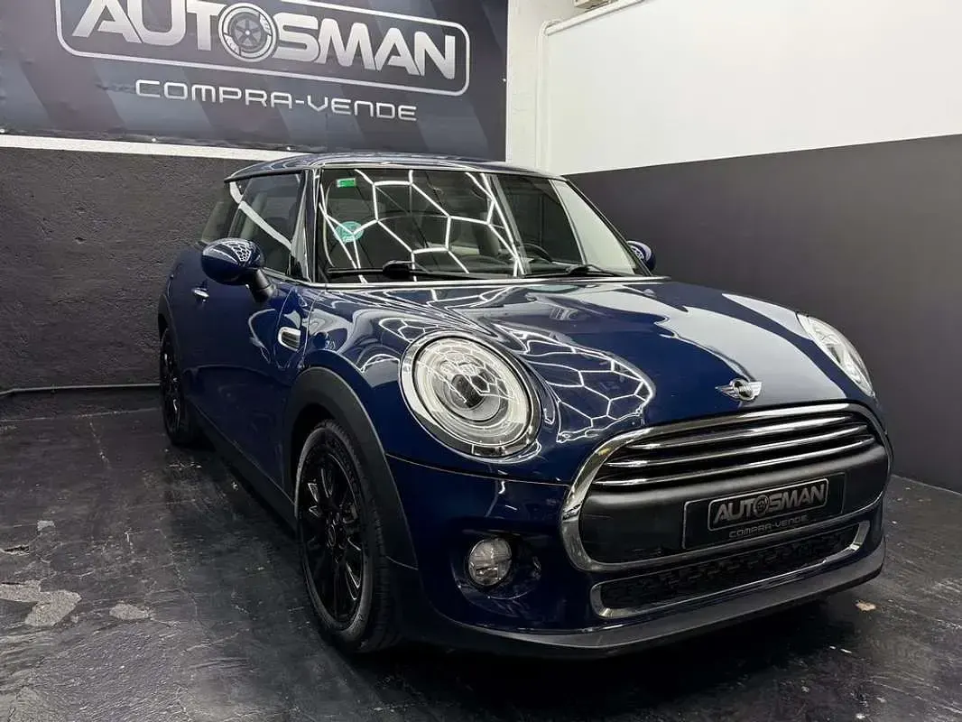 Usado Mini ONE 102 CV (75 kW) 2018 Azul Utilitario