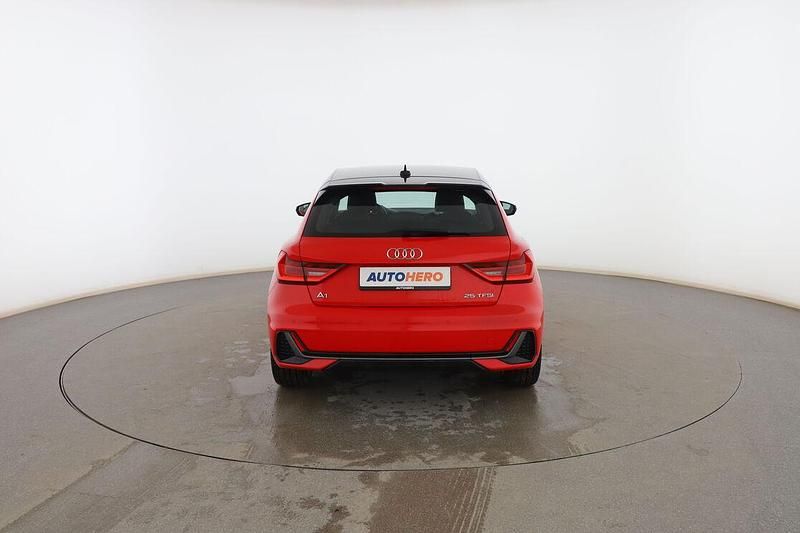 Usado Audi A1 Sportback 95 CV (69 kW) 2021 Rojo Utilitario