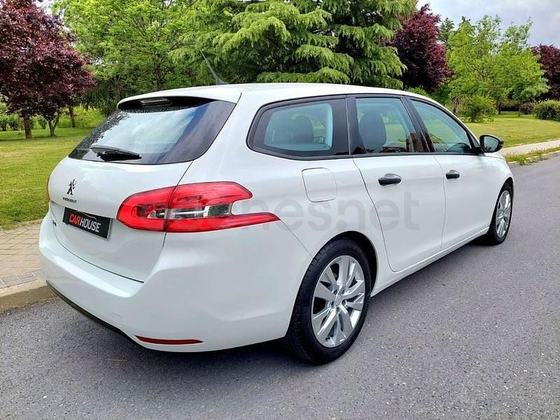 Usado Peugeot 308 SW Style 130 CV (95 kW) 2021 Blanco Familiar