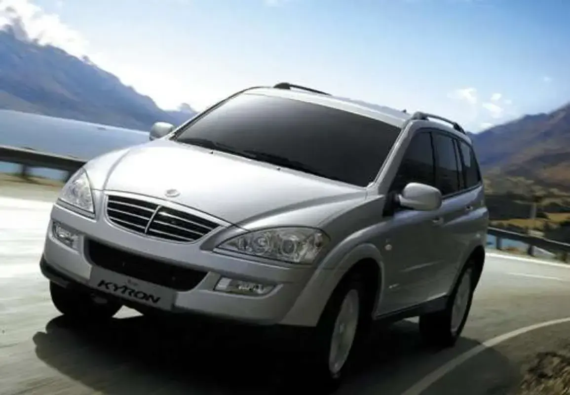Usado SsangYong Kyron 141 CV (103 kW) 2006 Negro SUV