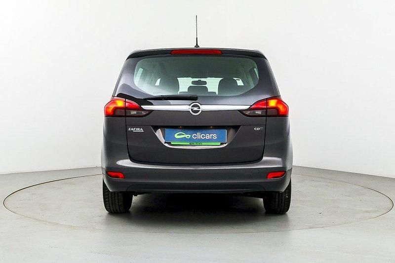 Usado Opel Zafira Tourer Expression 131 CV (96 kW) 2014 Gris / plata Monovolumen