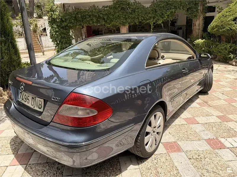 Usado Mercedes CLK320 Elegance 224 CV (164 kW) 2005 Azul Coupe