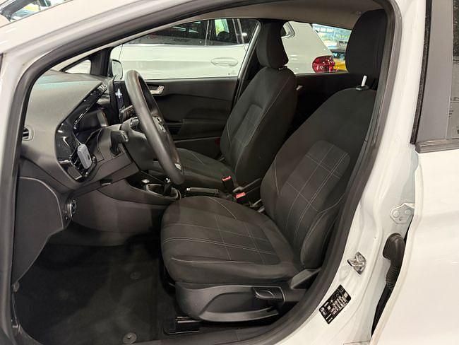 Usado Ford Fiesta 85 CV (62 kW) 2019 Blanco Utilitario