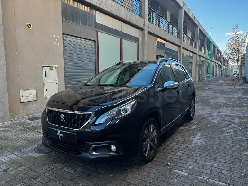 Używany Peugeot 2008 Allure 110 KM (80 kW) 2018 Czarny SUV