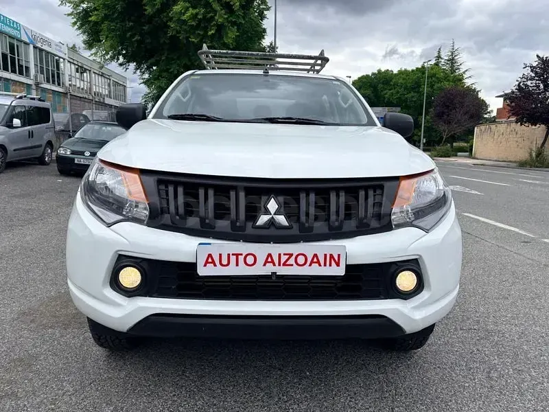 Usado Mitsubishi L200 154 HP (113 kW) 2018 Branco Pickup