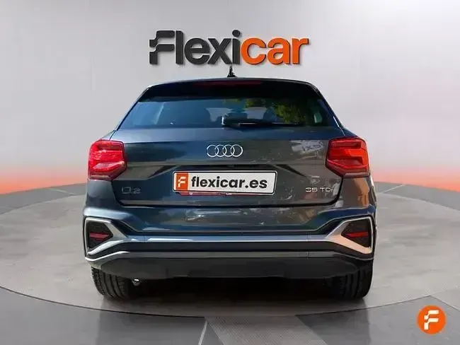 Usado Audi Q2 S-Line 150 CV (110 kW) 2024 Gris SUV
