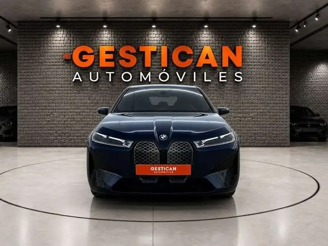 Usado BMW iX 239 kW (326 CV) 2022 Azul SUV