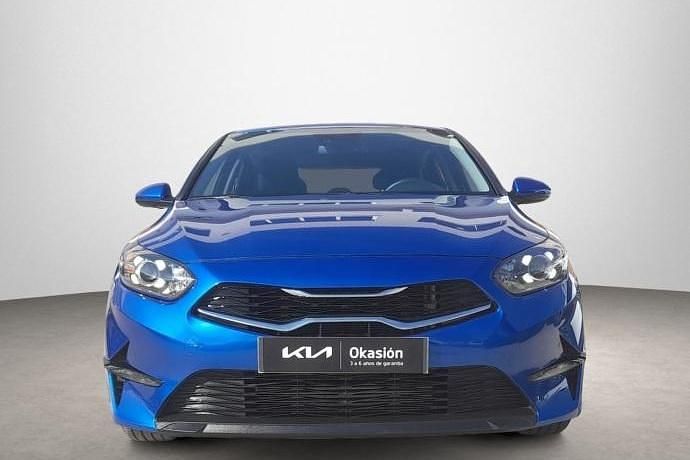 Begagnad Kia Ceed 100 HK (73 kW) 2022 Halvkombi